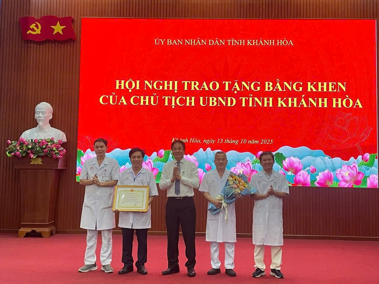 Bệnh viện Đa khoa Khánh Hòa nhận bằng khen vì cứu sống bệnh nhân vỡ tim do đa chấn thương nghiêm trọng